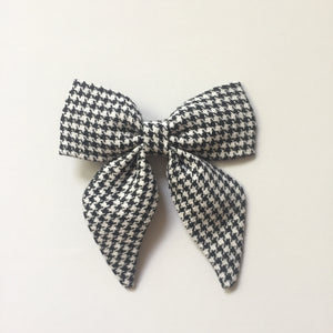 Linen Hair Bow